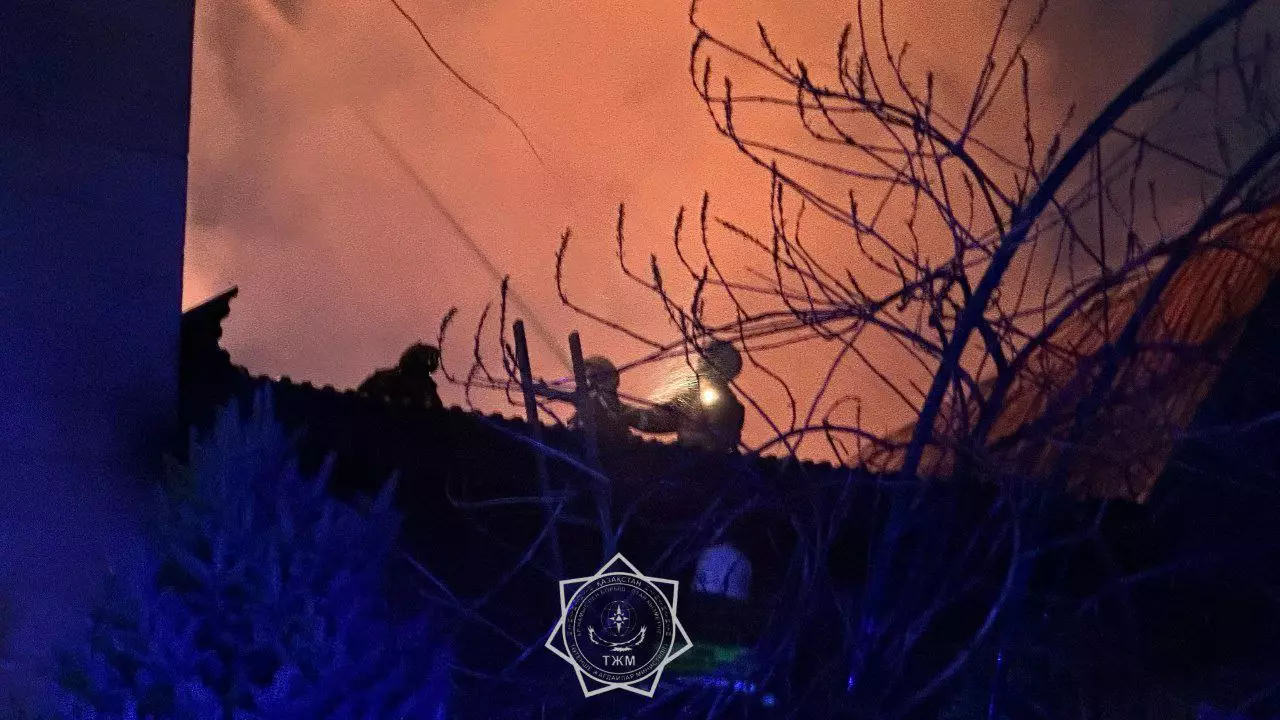 Оперативный штаб создан после пожара в детдоме Алматы