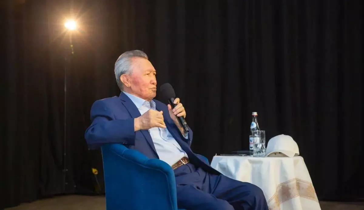 Төлен Әбдік: Тарихты әфсанадан арашалау және Алашқа сүйену