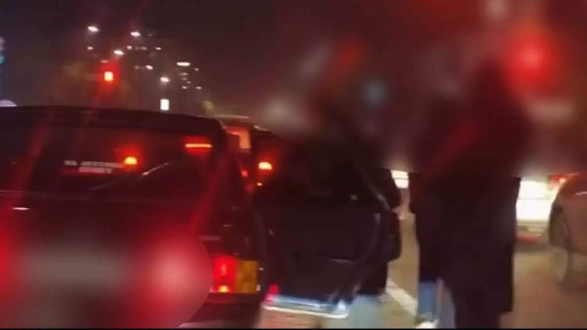 Жол үстінде би билеген жүргізуші мен жолаушылар жауапқа тартылды