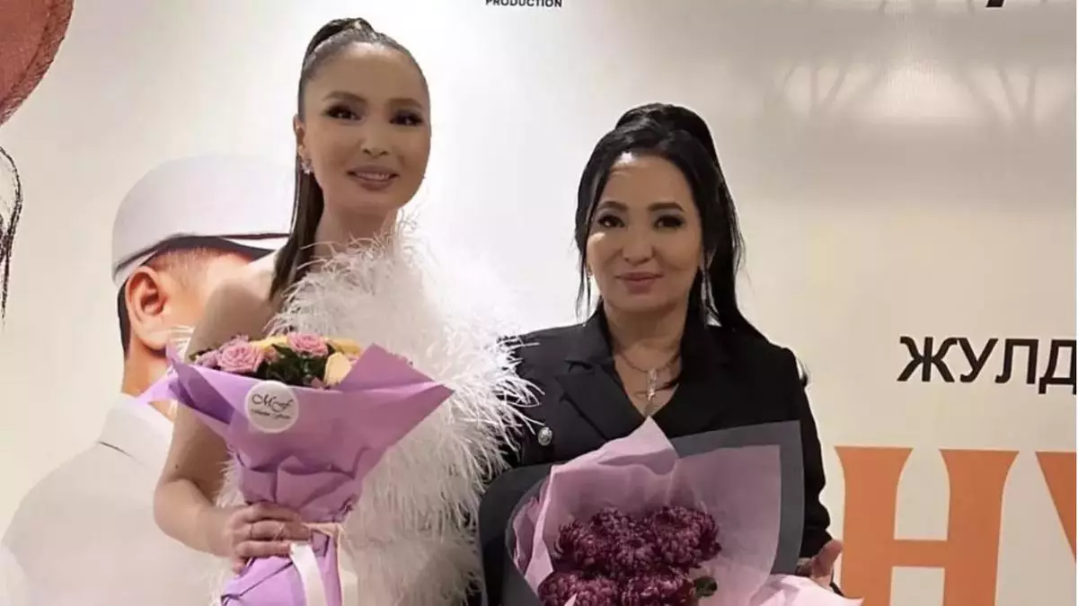 "Енеге қарсы келіп, күйеуіне ренжіп": Гүлзира Айдарбекова келіндерінің қателіктерін жайып салды (ВИДЕО)