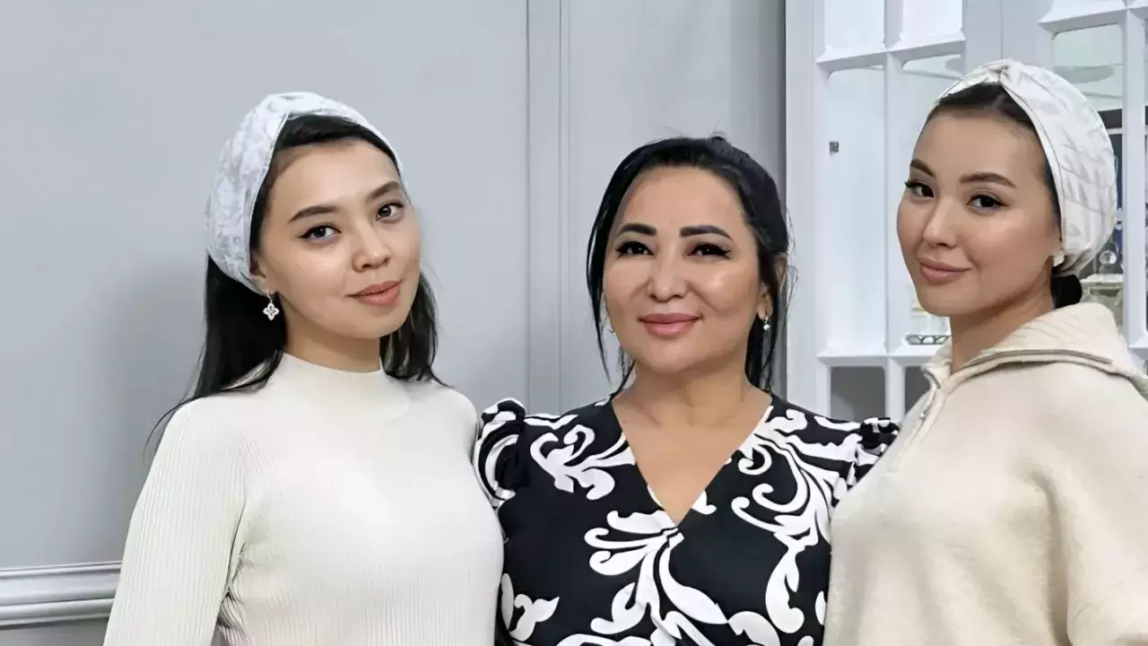 «Есіктен кіріп төр менікі дейді»: Қайрат Нұртастың анасы сұмдық мәлімдеме жасады