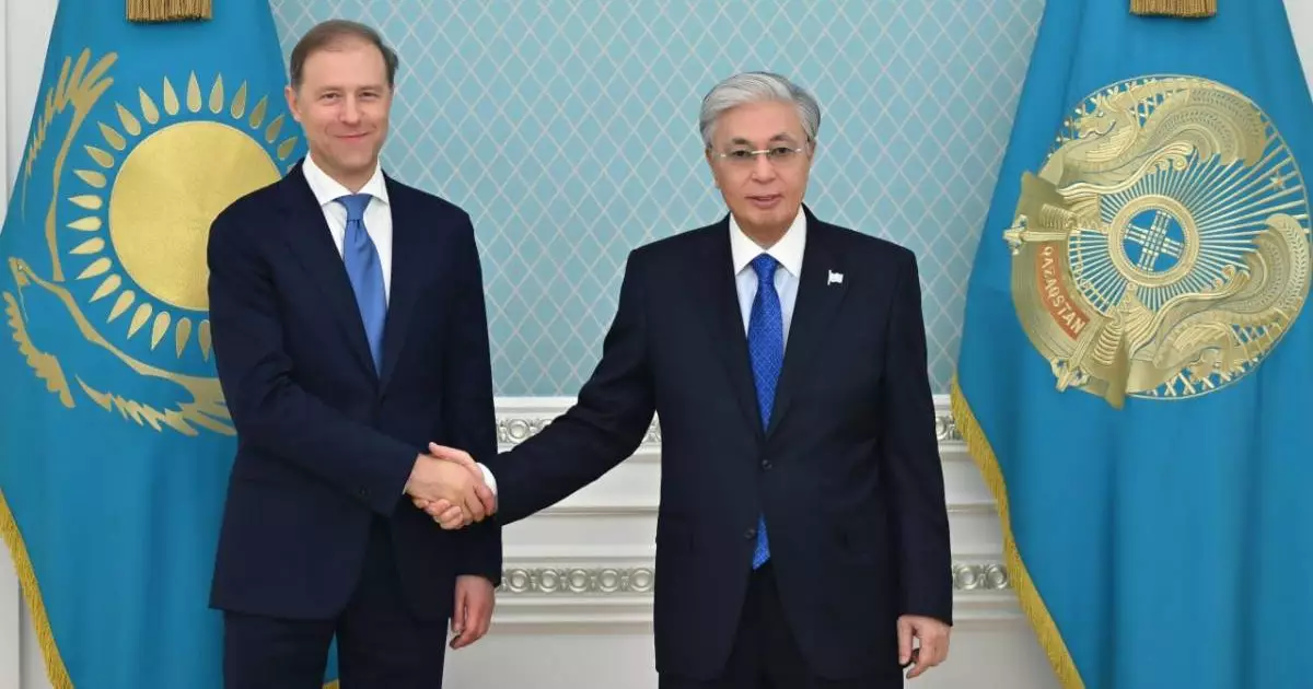  Мемлекет басшысы Ресей Үкіметі төрағасының бірінші орынбасарымен кездесті 