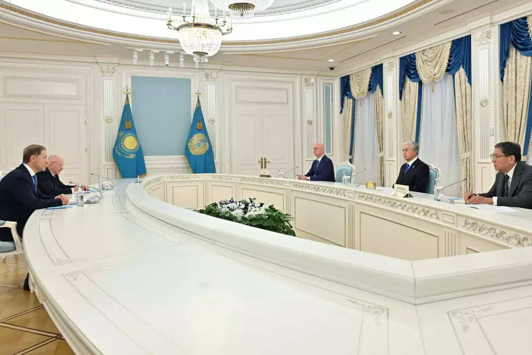 Токаев принял первого вице-премьера России