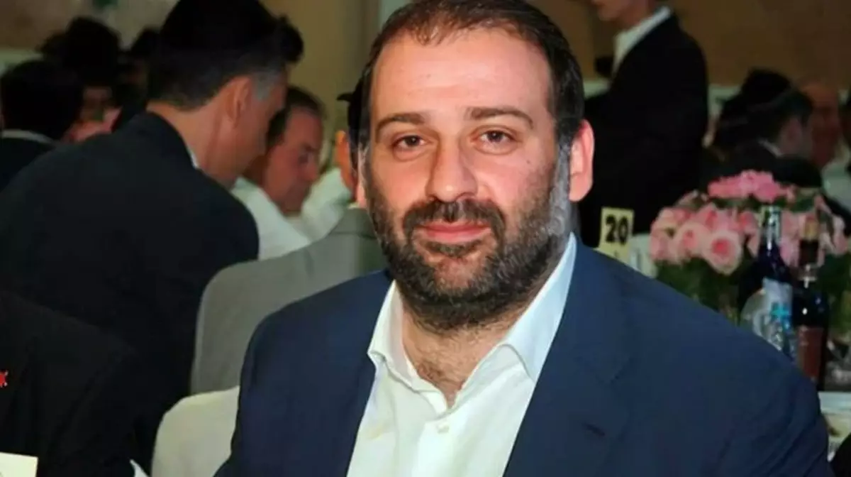 Соратник Зеленского покинул Украину перед обыском НАБУ