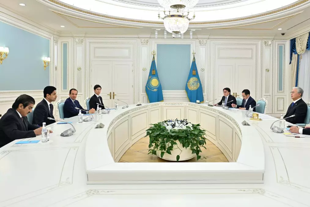 Токаев: Казахстан делает ставку на массовый спорт и развитие падела