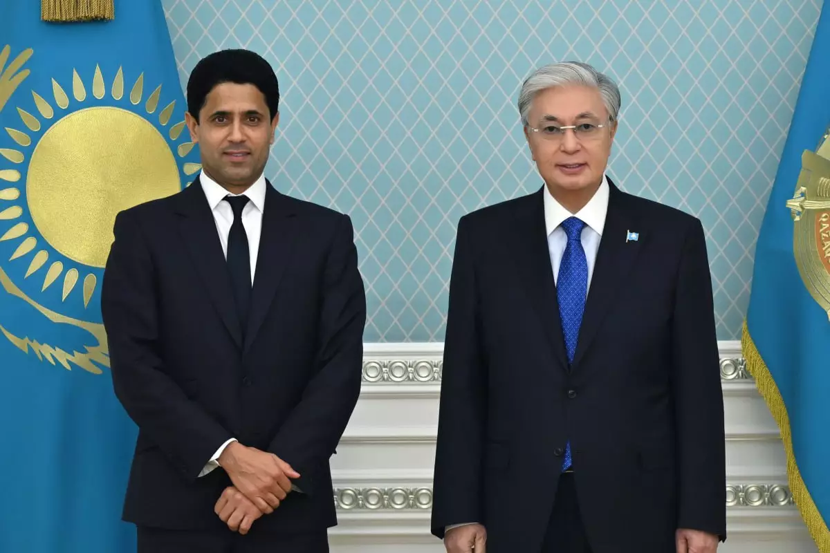 Токаев встретился с главой международной федерации падела и президентом футбольного клуба "Paris Saint-Germain"