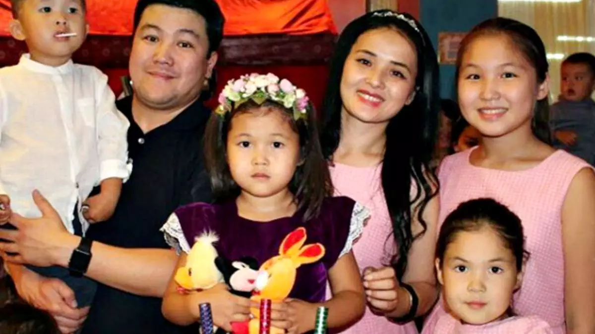 "Жақсы күйеу бола алмаған шығар...": Тұрсынбек Қабатовтың қызы жан сырын ақтарды