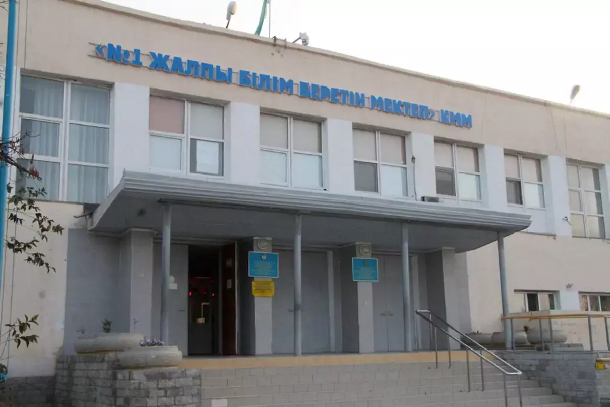 В Актау тысячи учеников “прогуляли“ занятия в школах