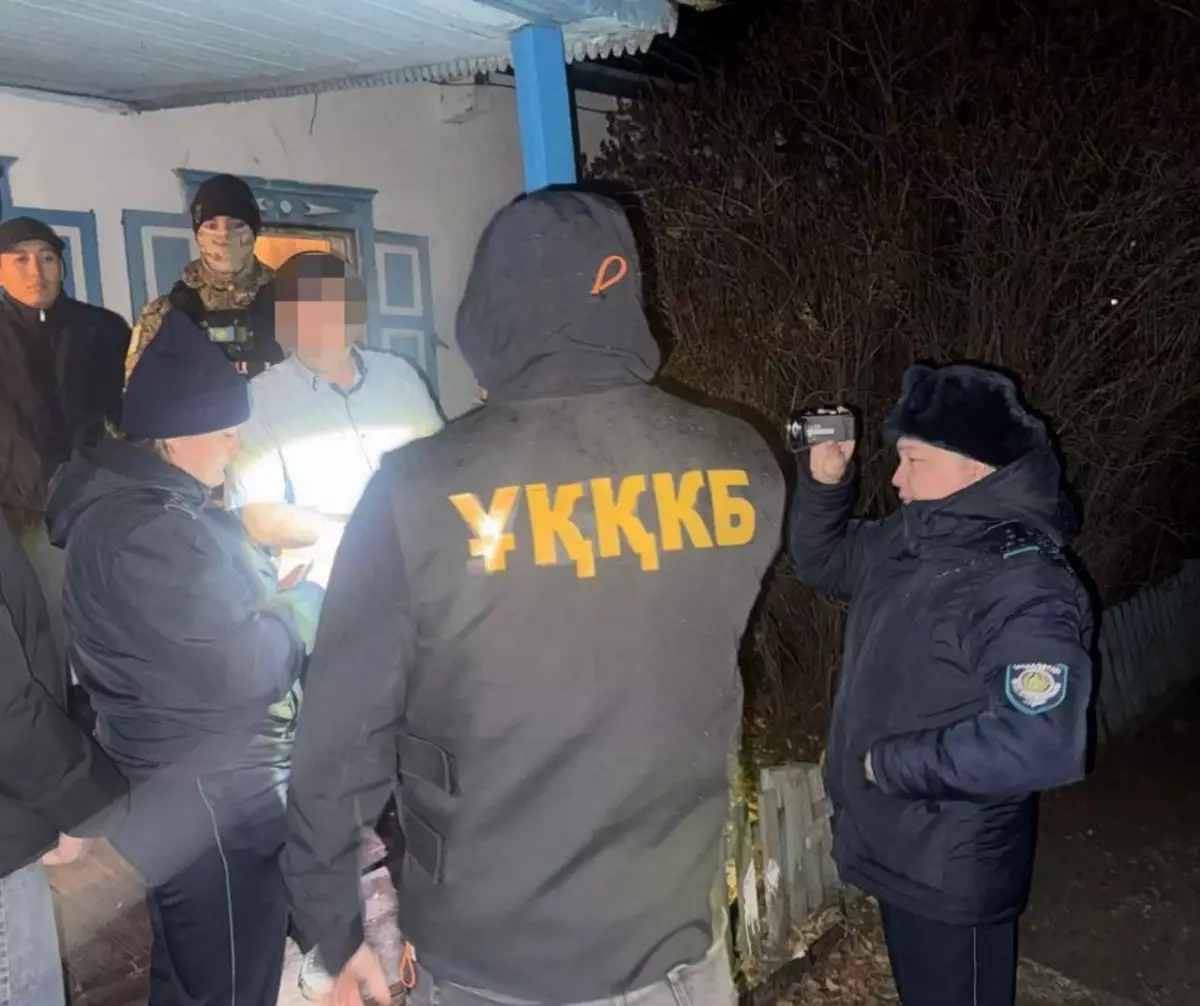 Незарегистрированные пистолеты и ружья хранили у себя жители Костанайской области