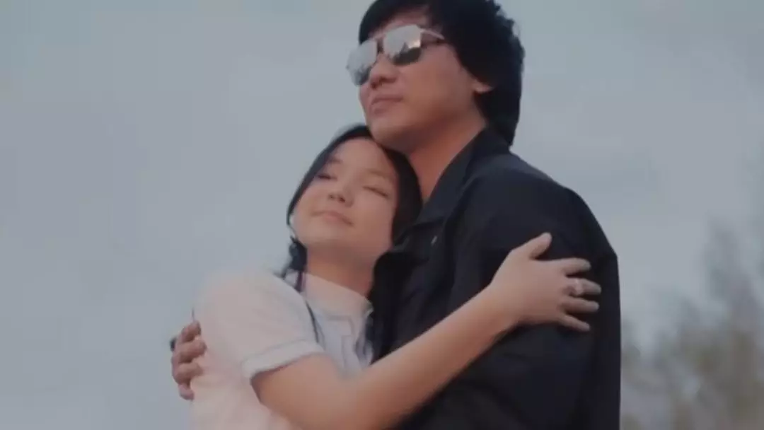 Қайрат Нұртастың қызы жанына батқан жайтты жайып салды