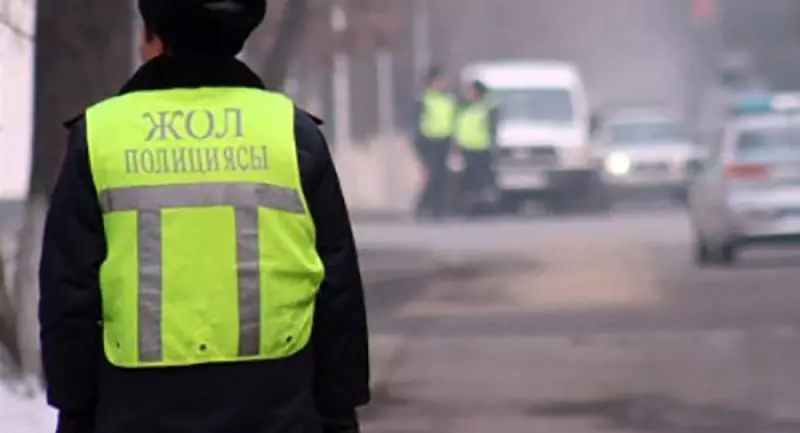 Водитель нарвался на крупный штраф из-за жеста, показанного на дороге в Астане