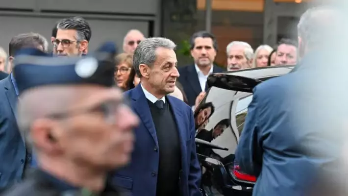 Суд освободил Николя Саркози из тюрьмы