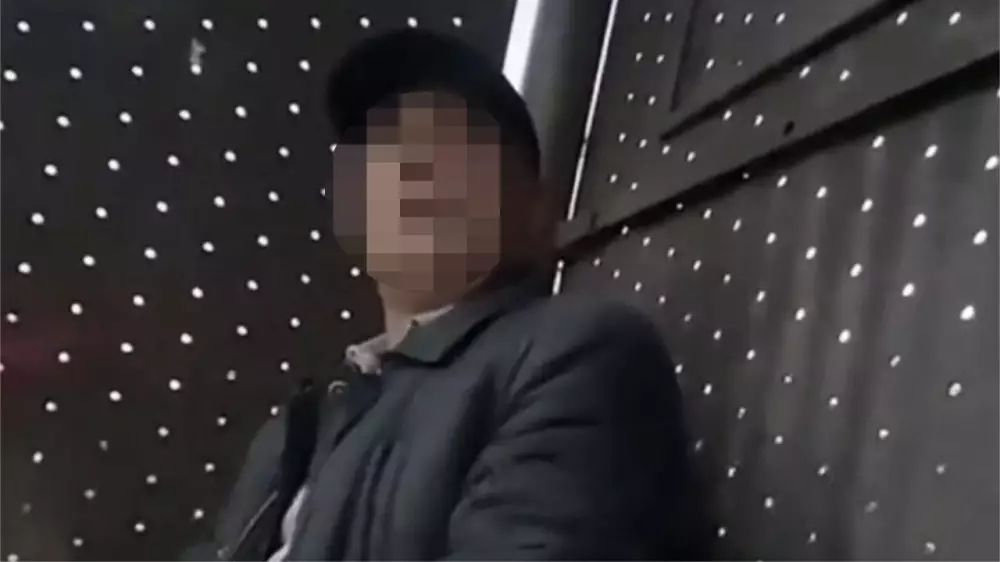 Предлагал школьницам поехать с ним: подозрительного мужчину арестовали в Алматы