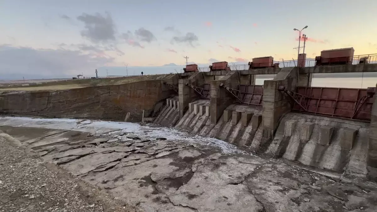Жамбыл облысында «Терісащыбұлақ» су қоймасы тозып, үгітіле бастаған