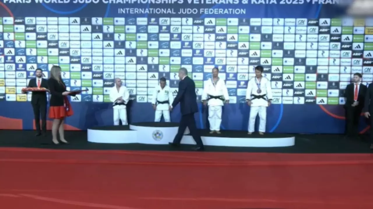 Казахстанские дзюдоисты-ветераны завоевали 19 медалей на ЧМ
