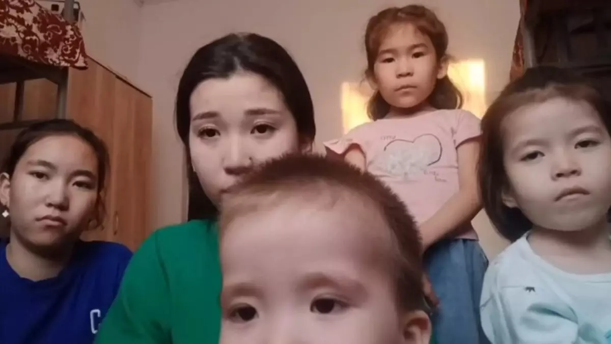 "Анамызды жындыханаға жатқызды" деп шырылдаған 5 бала анасымен қауышып, үш бөлмелі пәтер сыйға алды