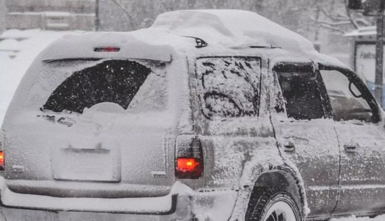 Штормовые предупреждения объявлены на вторник в большинстве регионов Казахстана