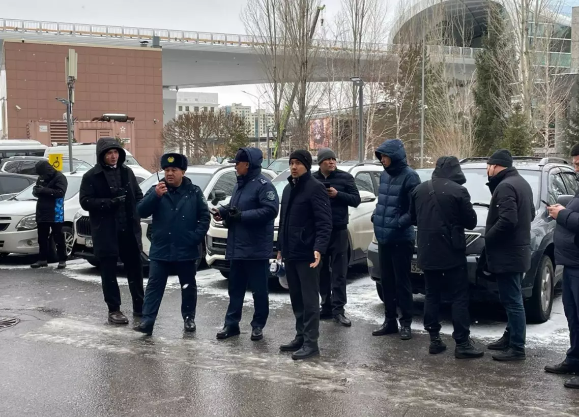 Полиция заявила о провокаторах рядом вышедшими на митинг матерями погибших солдат в Астане