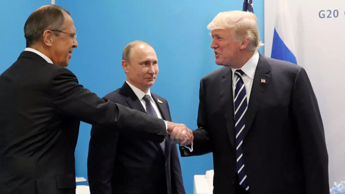 Лавров предложил личную встречу с Рубио, поскольку Россия сигнализирует о дипломатическом открытии на фоне напряженности вокруг Украины.