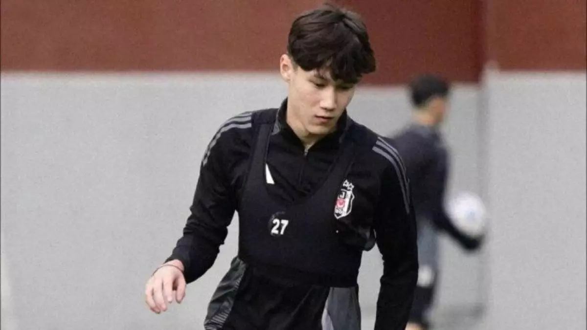 Сын Самата Смакова уехал на сборы в Турцию