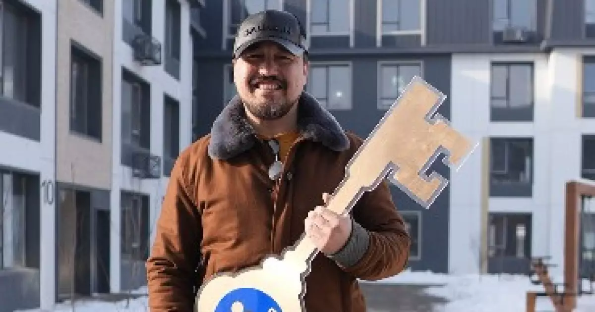   «7 жыл бұрын ажырастық, оны неге бағуым керек?»: актер Олжас Абай бұрынғы әйелі туралы айтты   