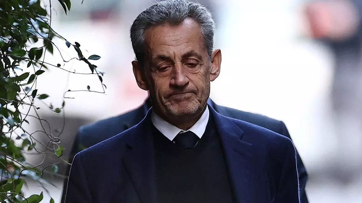 Францияның бұрынғы президенті Саркози түрмеден босатылды