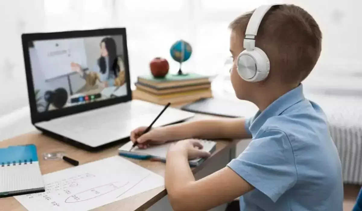 На дистанционное обучение переведут младших школьников Павлодарской области