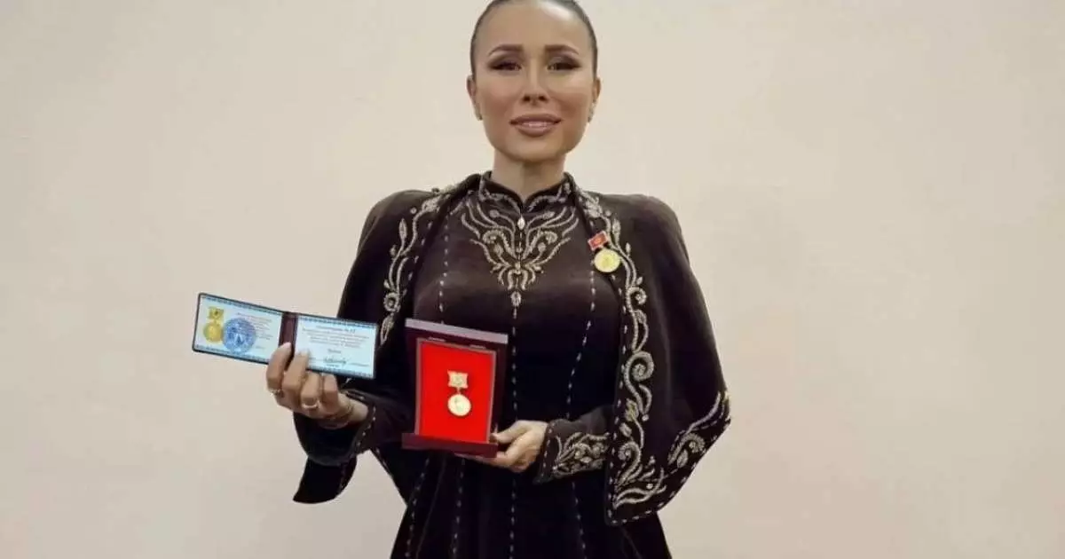  Әнші Луина мәдениет үздігі атағына ие болды 