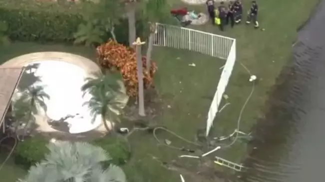 Ямайкаға гуманитарлық көмек апара жатқан ұшақ жеке үйдің ауласына құлады