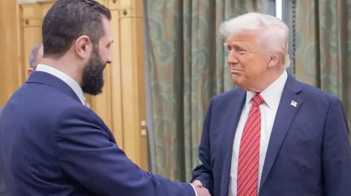 США сняли большинство санкций с Сирии после визита нового лидера к Трампу