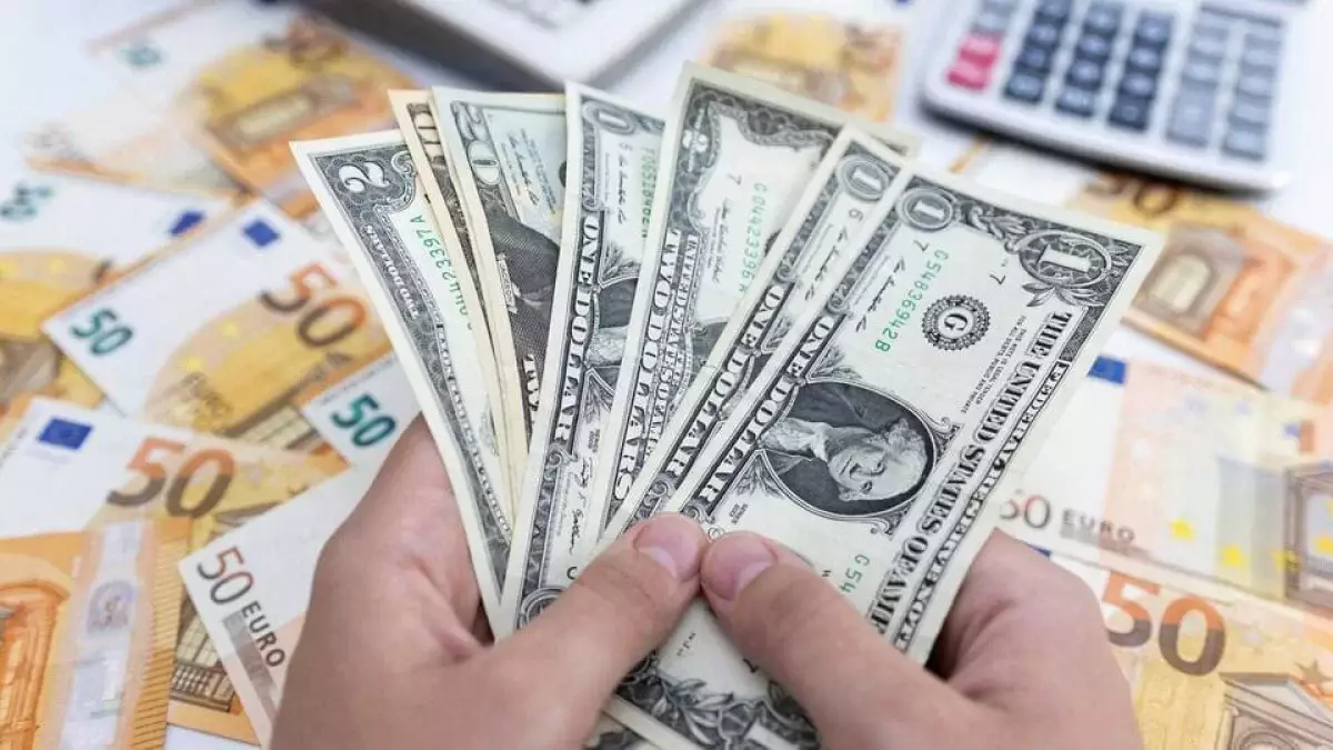 Курсы валют в РК на 11 ноября: доллар и евро дешевеют