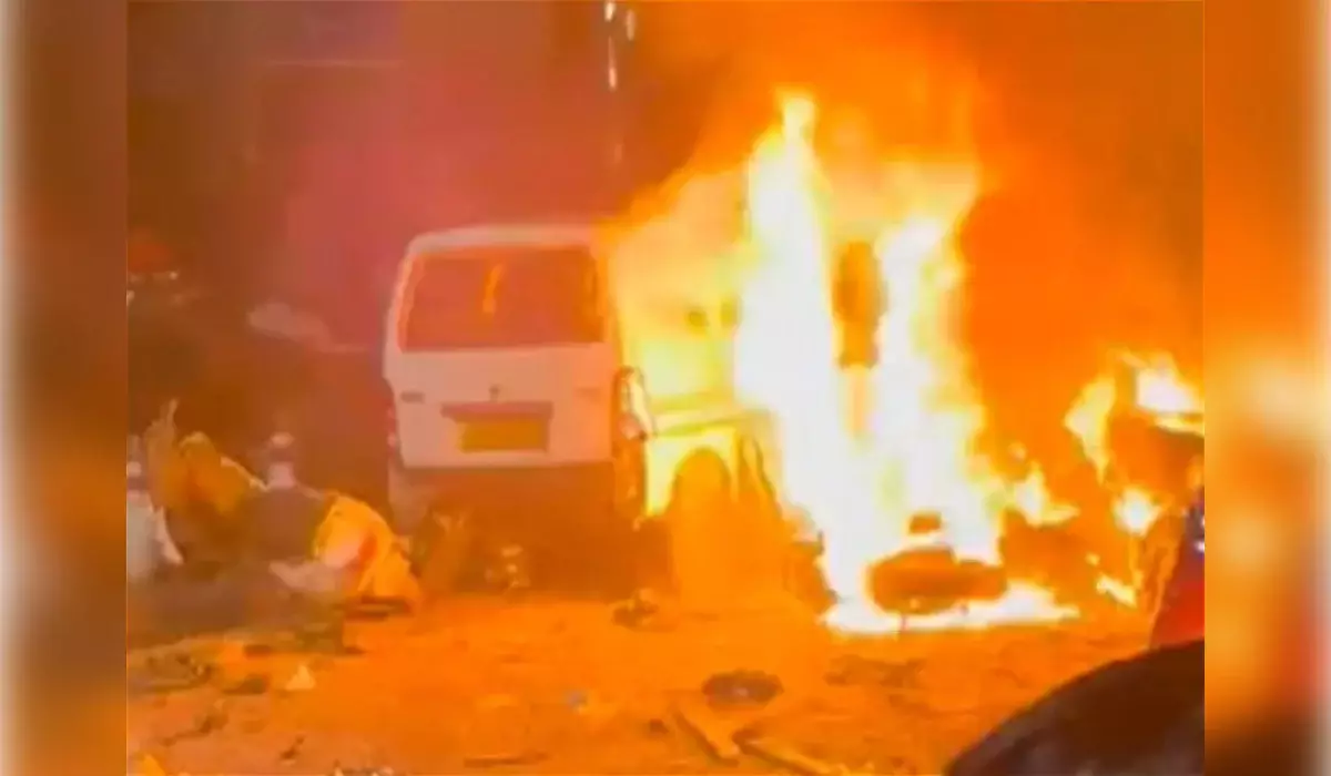 Делиде автокөлік жарылып, 8 адам қаза тапты