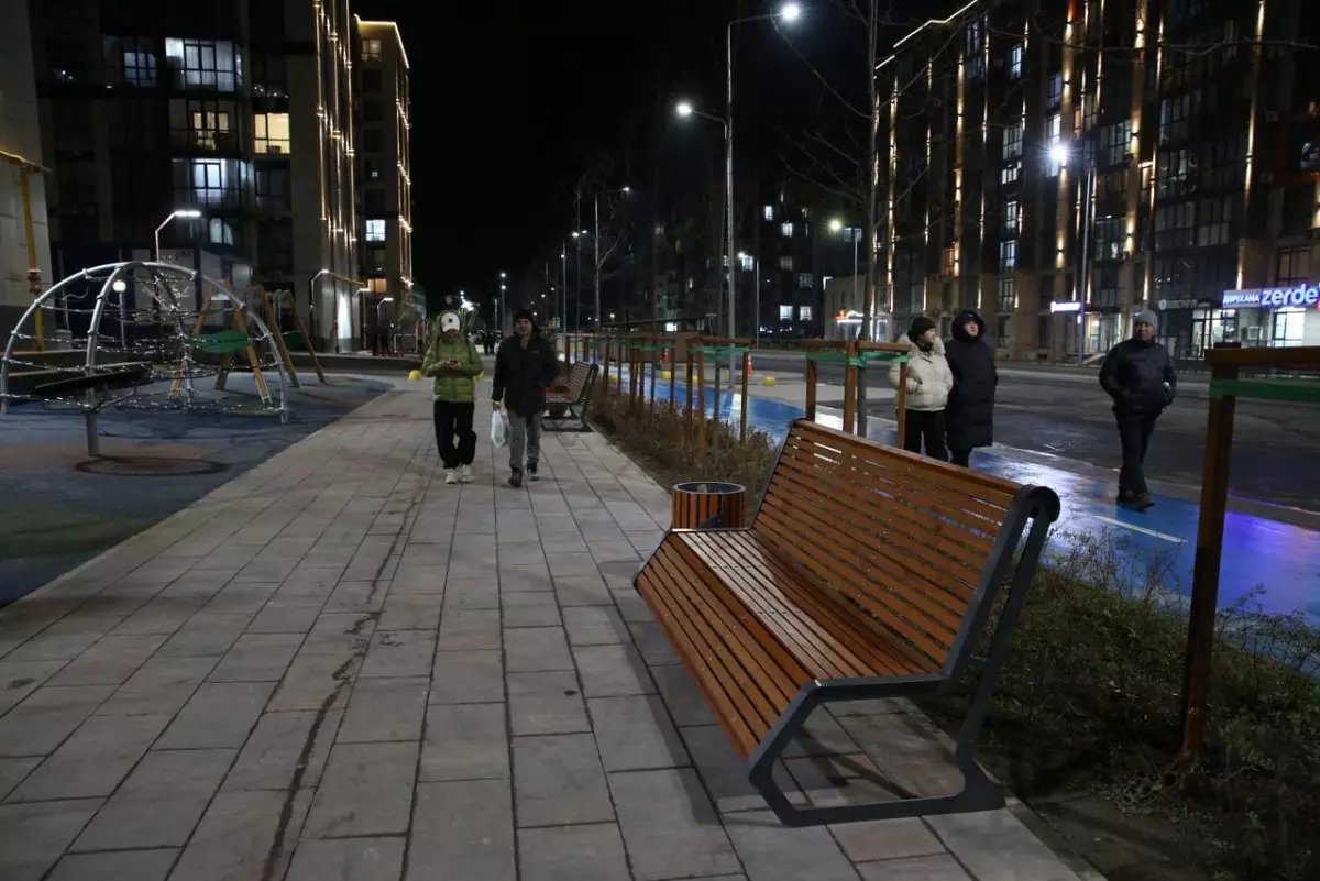 Дархан Сатыбалды ознакомился с проектами архитектурного освещения жилых комплексов