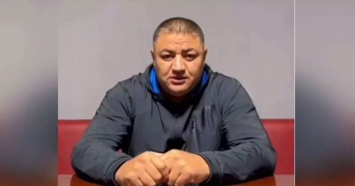  12 жылға сотталған Хасан Қасымбаев сот әйнегін ұрып, шағып жіберген (ВИДЕО) 