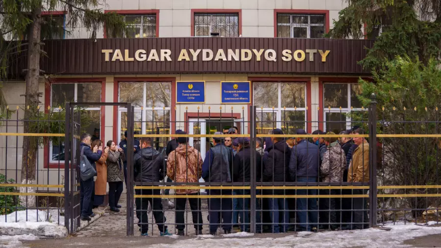 Хасан Қасымбаев пен тағы бірнеше адам сотталды: сот үкімді түсіндірді