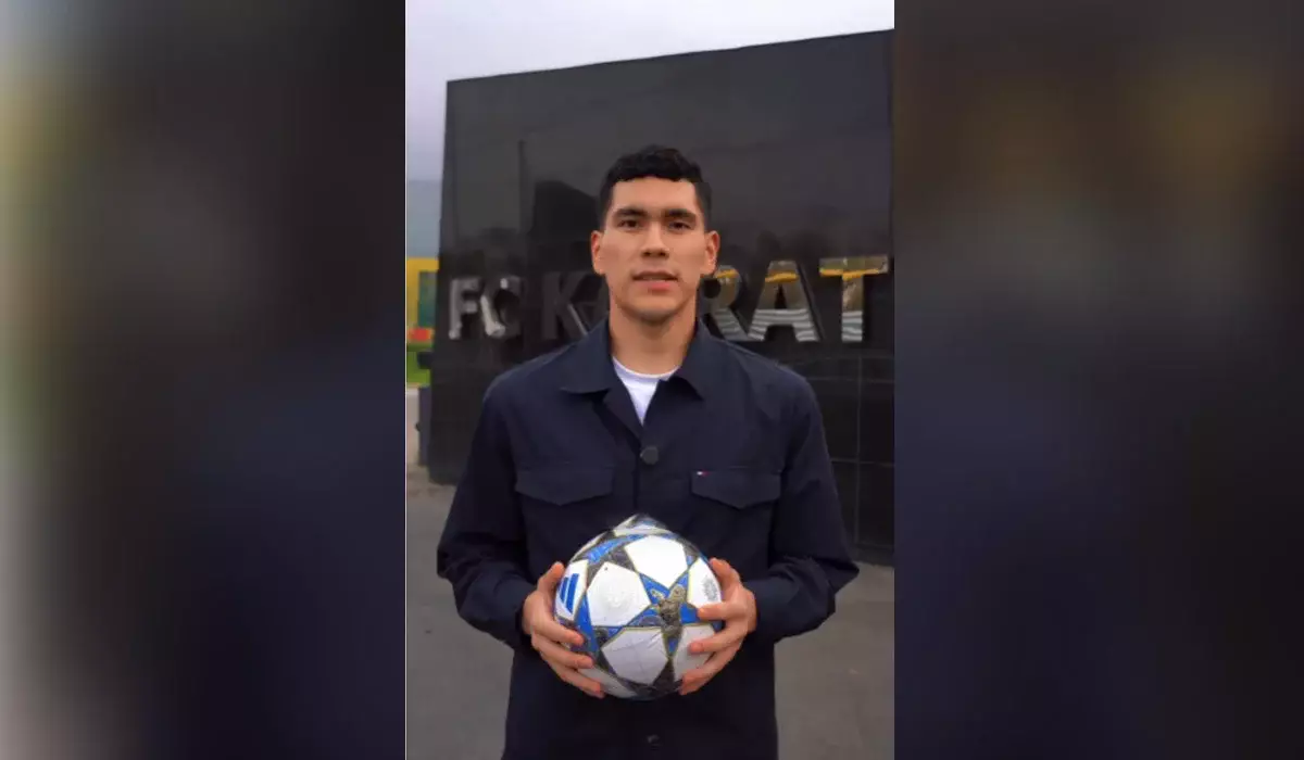 Қақпашы Темірлан Анарбеков қолтаңбасын қойған доп 12 млн теңгеге сатылды