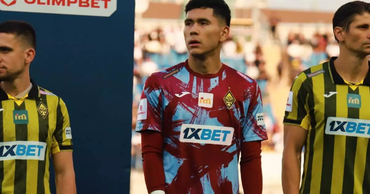  Атырауда Темірлан Анарбековтің автографы қойылған доп 12 млн теңгеге сатылды 