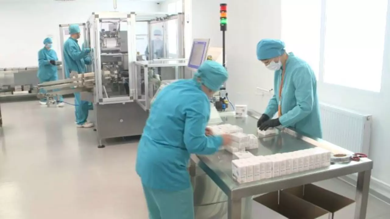 Казахстанцы получили бесплатные лекарства на 220 млрд тенге. LIVE