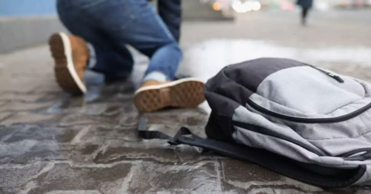  Павлодар облысында ер адам көктайғақта құлап, екі тобығын сындырып алған 