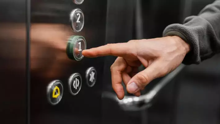 В лифтах многоэтажек Ташкента выявили свыше 37 тыс. неисправностей