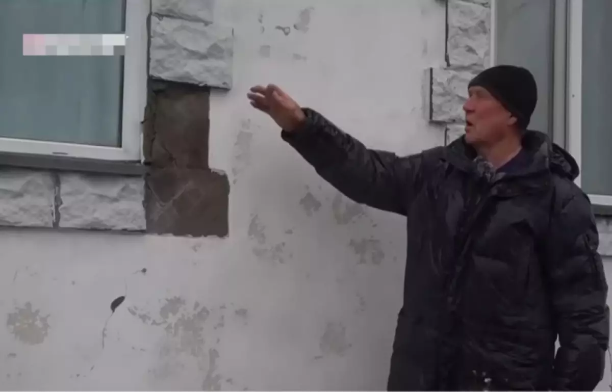 Взрывы как землетрясение: карагандинцы просят закрыть карьер у жилых домов