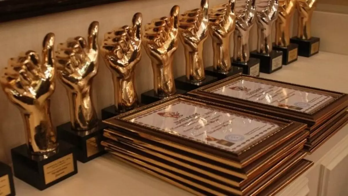 Председатель Акмолинского областного филиала “Жастар Рухы” в числе победителей Национальной премии “Халықтың Сүйктісі–2025”