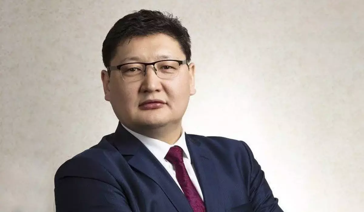 «Парақшаларымның паролі өзімде ғана бар»: Берік Уәли желідегі жазбалары туралы шындықты айтты