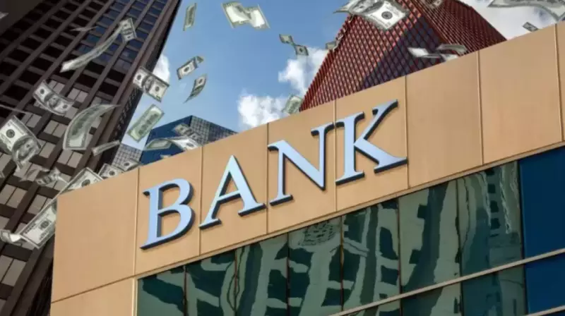 Банки расскажут налоговой обо всех платежах казахстанцев в иностранных онлайн-магазинах