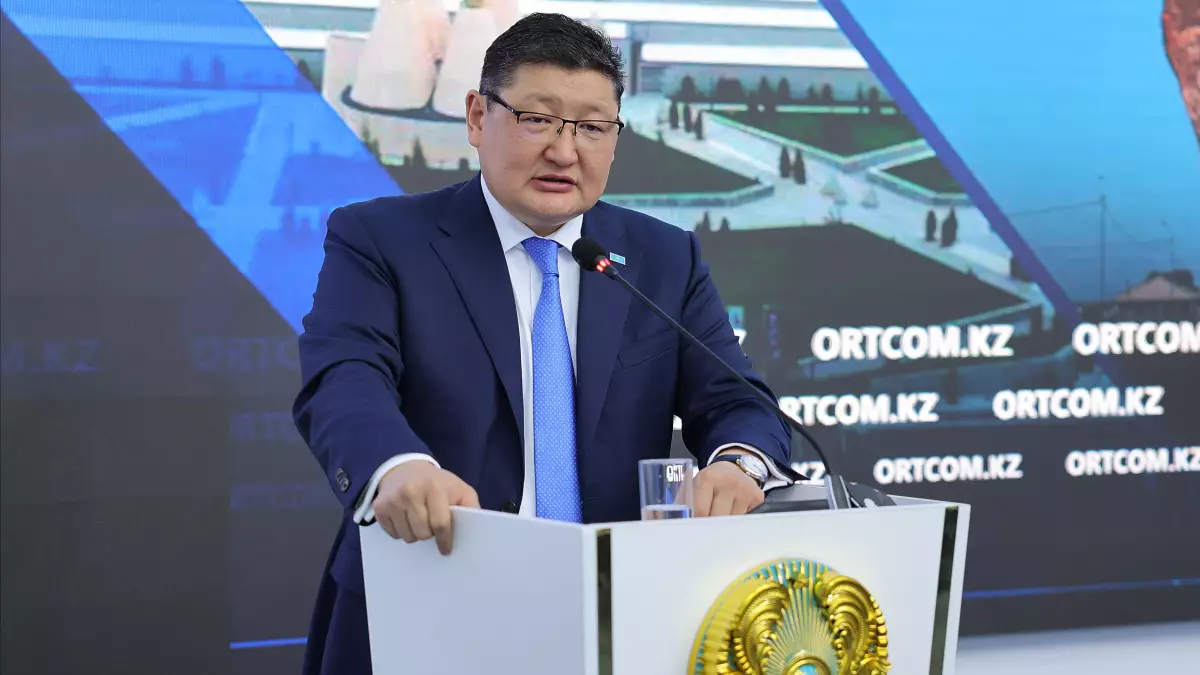 «Жылауға болады». Берік Уәли Семейде 25 жыл бойы бірде-бір мәдени ошақ салынбағанын айтты