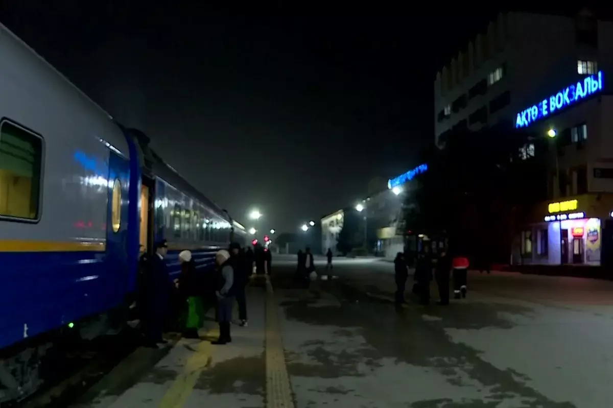 Модернизация ж/д вокзалов: Олжас Бектенов дал ряд поручений акимам регионов