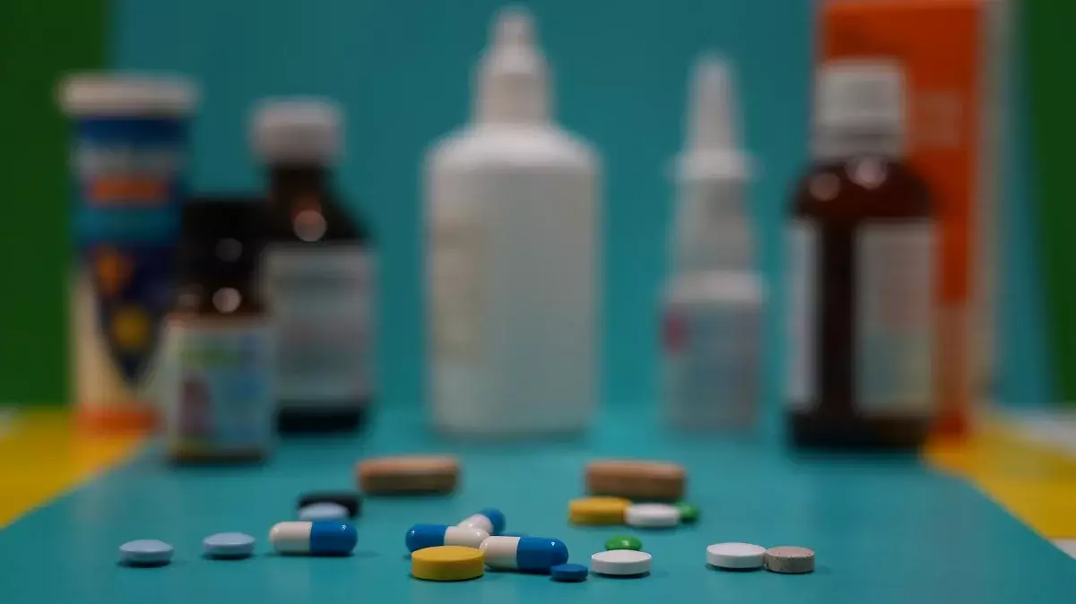 Олжас Бектенов поручил усилить работу по обеспечению своевременности поставок препаратов