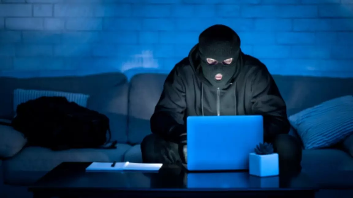 «Қаржылай қолдау ұсынамыз»: алаяқтықтың жаңа түрі пайда болған