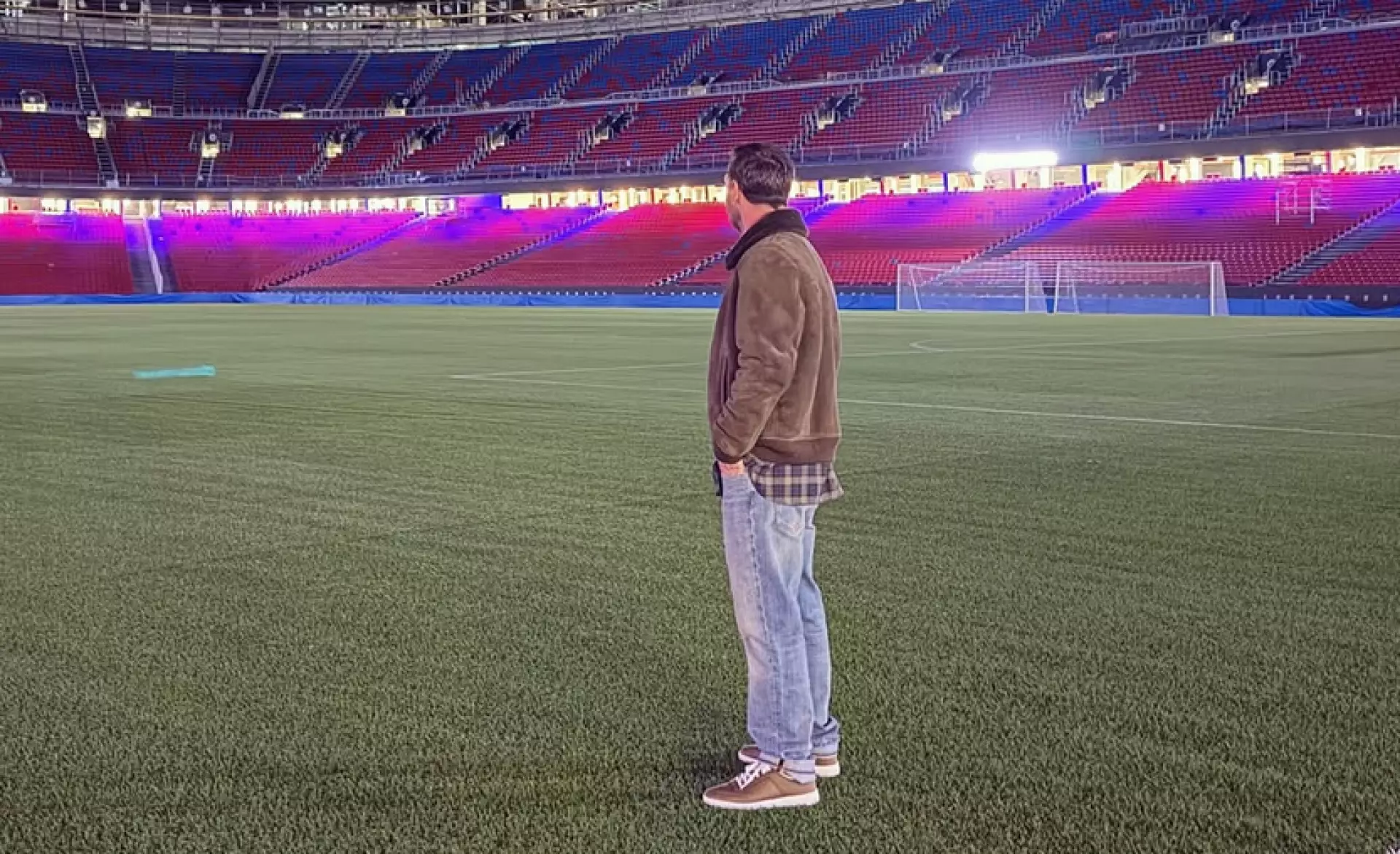 Месси вернулся на «Камп Ноу» и тронул фанатов словами о Барселоне