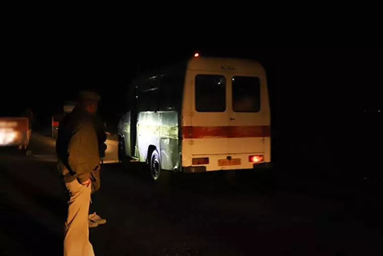 Взрыв автомобиля в Нью-Дели устроил террорист-смертник